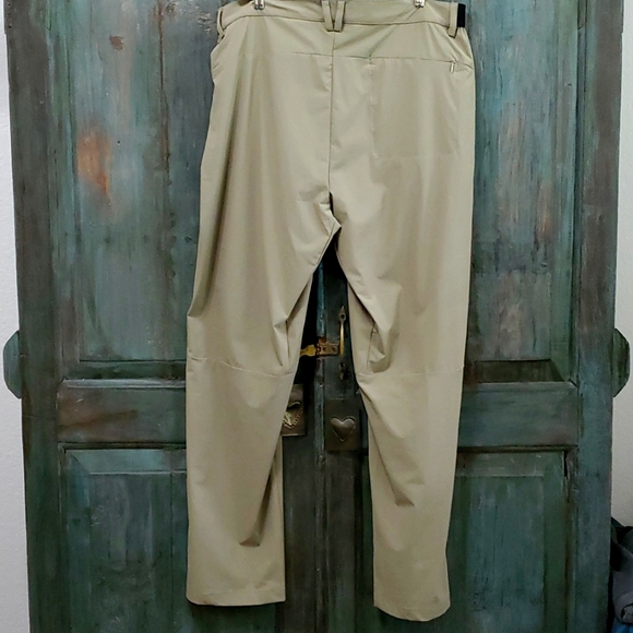 OUTDOORSPORTS Women's Hiking Pants in Khaki, Size 38, NWT - Picture 2 of 12